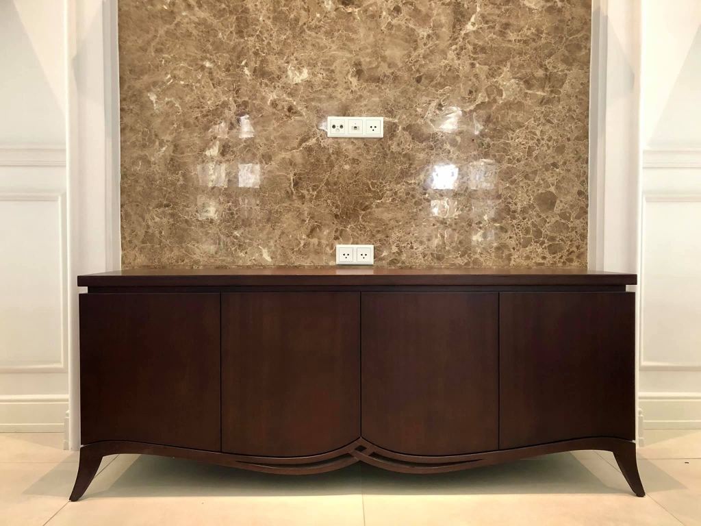 Gỗ Mahogany – Nét Sang Trọng Vượt Thời Gian Trong Biệt Thự Biên Hòa