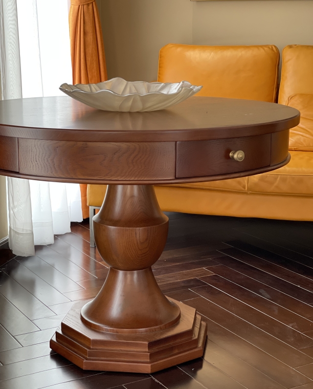 Bàn Gỗ Classic Luxe